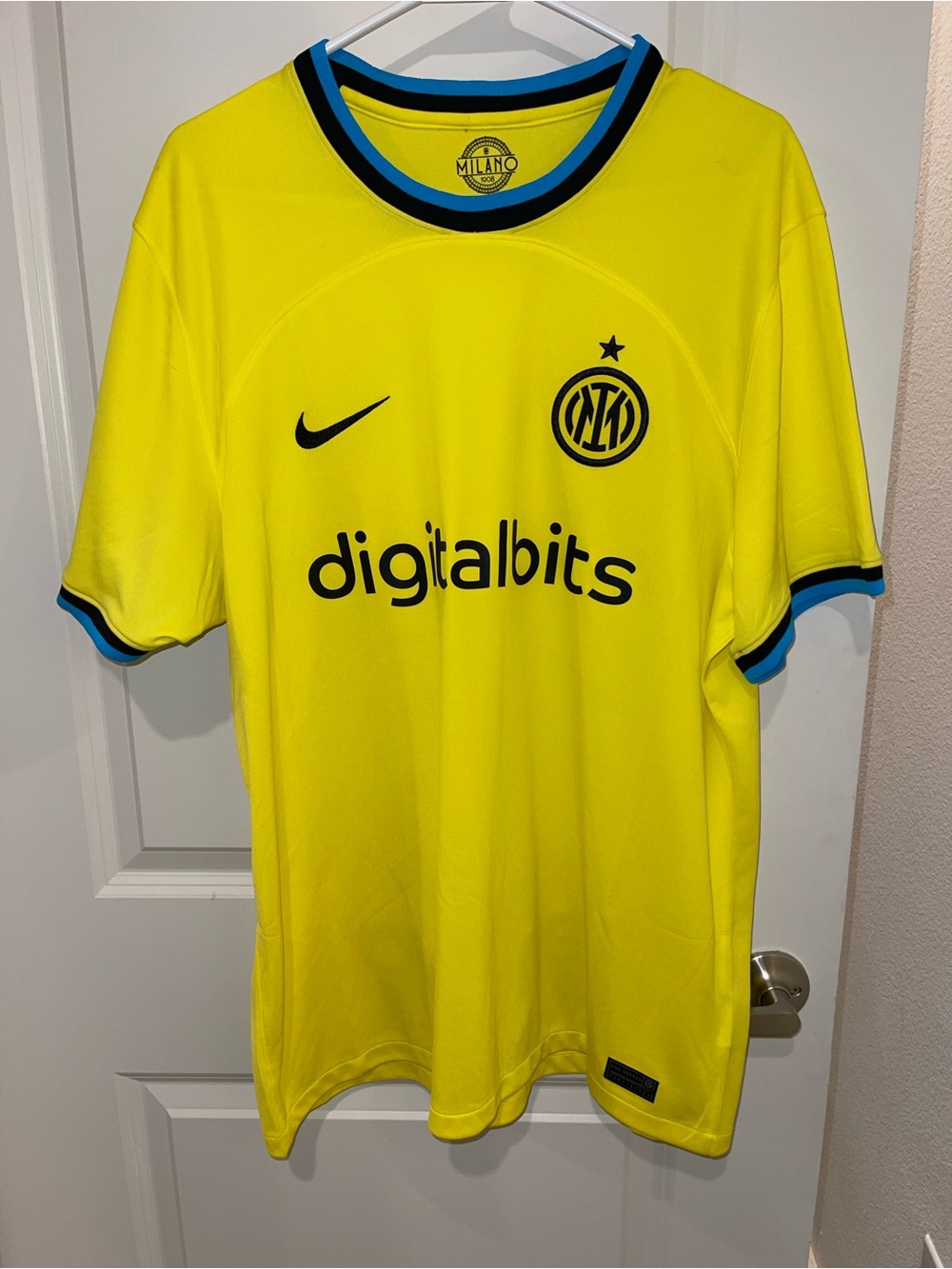 Nike Inter Milan Officially Licensed Men's Soccer Jersey Yellow Blue Black XL